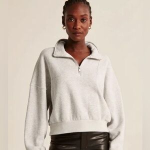 Abercrombie & Fitch Light Gray Fleece-Lined Top